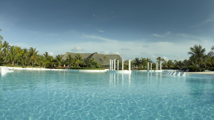 Grand Palladium Colonial Resort & Spa